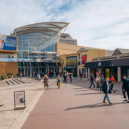 Comédie St-roch - - Hypercentre Gare - Clim&netflix *